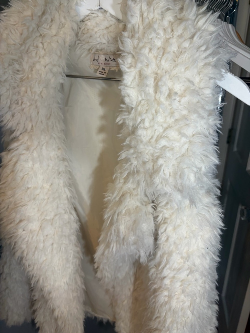 Cozy Cream Faux Fur Teddy Jacket Vest - Open Front - Picture 8 of 10